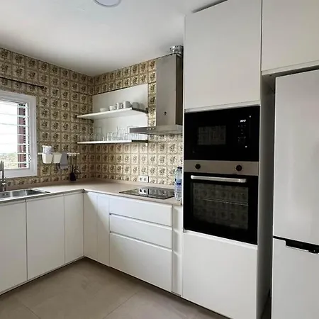 Paloma - Magnificent Sea Views